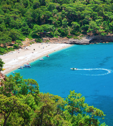 خمسة رحلات مشمسة إلى شواطئ تركيا هذا الصيف